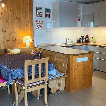 La Petite Silene * Leysin